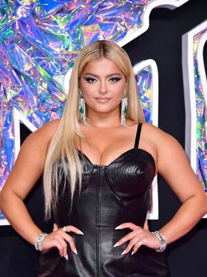 Bebe Rexha sexy cleavage in leather dress at 2023 Video Music Awards