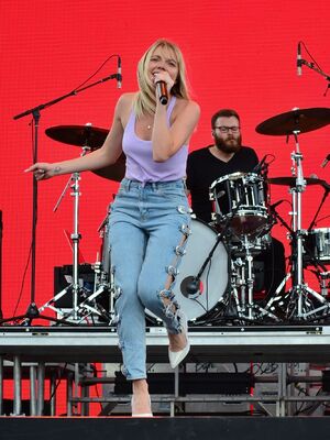 Danielle Bradbery