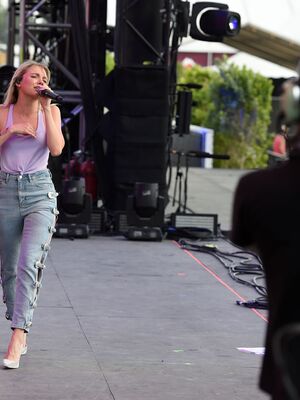 Danielle Bradbery